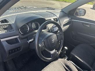 Suzuki Swift 1.2 Comfort EASSS   5 Drs picture 12