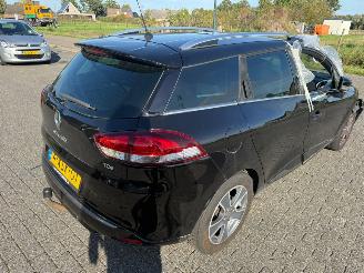 Renault Clio Estate 0.9 TCe  Night&Day picture 5