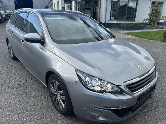 Peugeot 308 SW  1.2 Pure Tech Exclusive picture 3