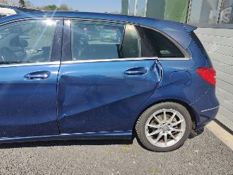 Mercedes B-klasse 180 Ambition Aut. Cruise Clima Navi picture 12