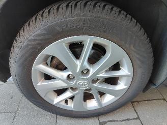 Toyota Auris 1.8 Hybrid Lease + Aut. Pano Navi picture 30