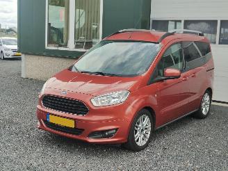 Avarii autoturisme Ford Tourneo Courier 1.0 Titanium Clima 2015/1
