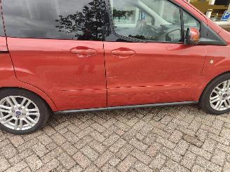 Ford Tourneo Courier 1.0 Titanium Clima picture 4