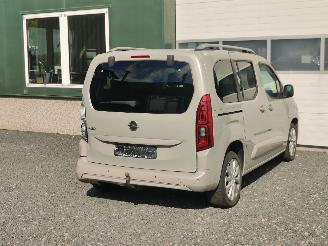 Opel Combo 1.2 Life Tour Clima Cruis Navi picture 4