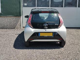 Toyota Aygo 1.0 VVT-i  X-Play Cruise picture 5