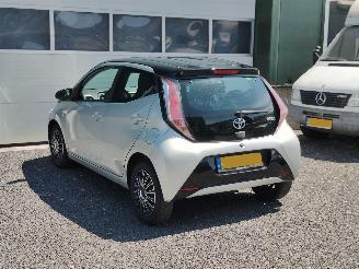 Toyota Aygo 1.0 VVT-i  X-Play Cruise picture 6