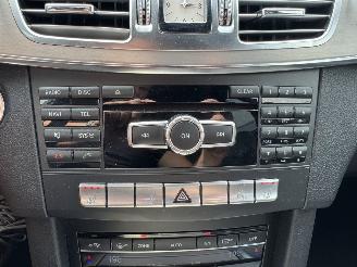 Mercedes E-klasse E300 BLEUTEC HYBRID AMG PAKKET LED NAVI picture 19