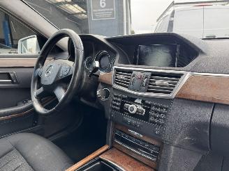 Mercedes E-klasse E220 CDI AUTOMAAT SCHUIFDAK ELEGANCE picture 7