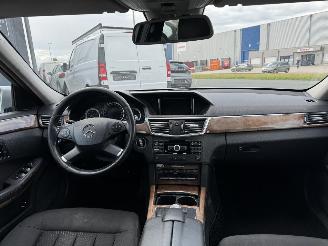 Mercedes E-klasse E220 CDI AUTOMAAT SCHUIFDAK ELEGANCE picture 9
