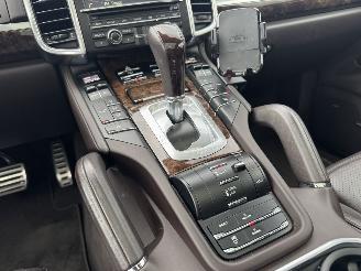 Porsche Cayenne S E-HYBRID Panorama Xenon Leder Voll picture 20