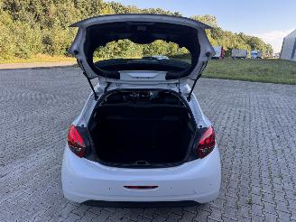 Peugeot 208 1.6 DIESEL ALURE NAVI KLIMA 5 TURIG picture 15
