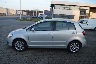Volkswagen Golf plus Volkswagen Golf 1,6 TDI Highline DSG Alcantara Klima Pdc 3.450 € picture 2
