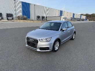 Vaurioauto  passenger cars Audi A1 SPORTBACK 1.4 TDI Klima Navi PDC EURO 6 2015/10