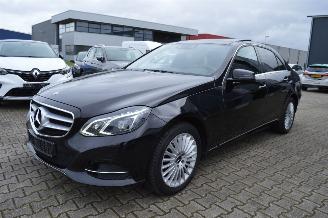 Auto incidentate Mercedes E-klasse E220 CDI Aut Avantgarde Panorama dach Full Leder Comand Kamera 2013/10