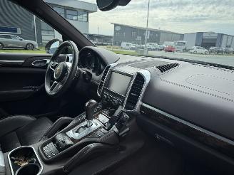 Porsche Cayenne CAYENNE S 3.0 E-HYBRID PANORAMA LEDER NAVI XENON VOL picture 12