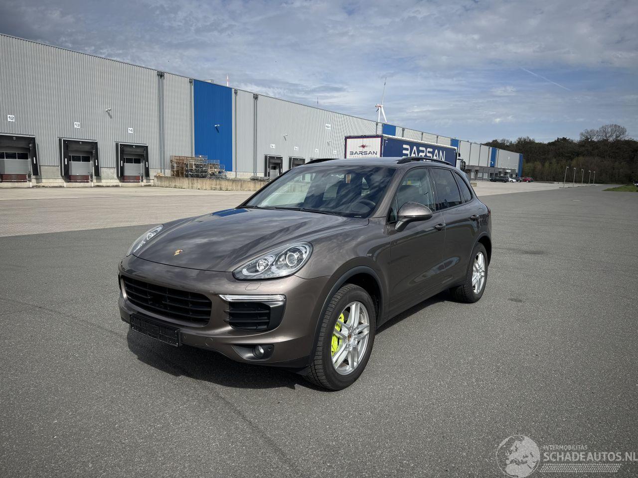 Porsche Cayenne CAYENNE S 3.0 E-HYBRID PANORAMA LEDER NAVI XENON VOL