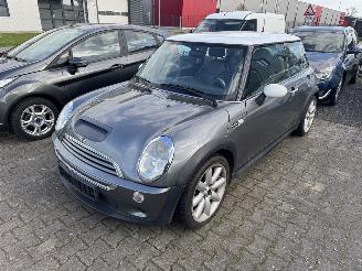 Unfallwagen Mini Mini COOPER S 120 KW LEDER XENON 2003/10