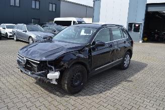 Unfallwagen Volkswagen Tiguan 2.0 TDI 110 KW DSG 4 MOTION COMFORTLINE 2016/10