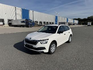Coche accidentado Skoda Kamiq 1.0 Klima LED 2021/8