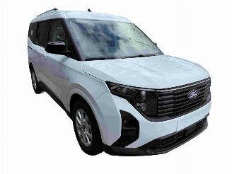 Ford Tourneo Courier Limited picture 1