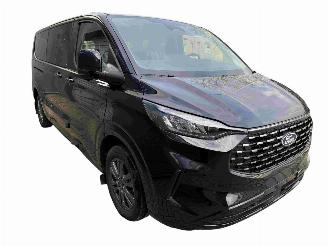 Ford Tourneo Custom LWB Titanium X picture 1