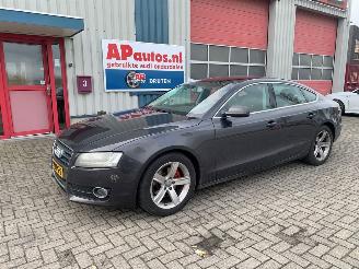 Vaurioauto  passenger cars Audi A5 A5 SPORTBACK 2.0 TFSI 179PK 2011/3