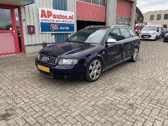 Voiture accidenté Audi S4 4.2 V8 40V 344pk 2003/9
