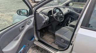 Nissan Almera 1.8 picture 9