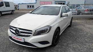 Schadeauto Mercedes A-klasse 180d 7G-DCT 2015/4