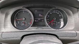 Volkswagen Golf 1.6 TDI BlueMotion picture 16