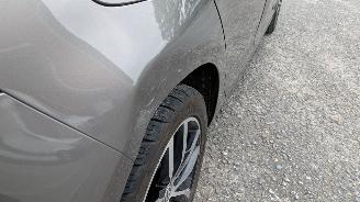 Volkswagen Golf 1.6 TDI BlueMotion picture 20