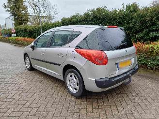 Peugeot 207 SW 1.6 VTi X-line automaat picture 4