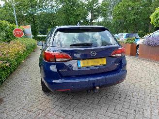 Opel Astra Sports Tourer 1.6 CDTI Business+ picture 19