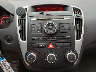 Kia Pro cee d 1.4 CVVT X-tra picture 6