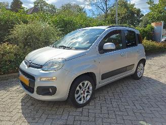 Vaurioauto  passenger cars Fiat Panda 0.9 TwinAir Sempre airco 63kw 2013/2