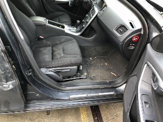 Volvo V-60 2.0 D3 120kW E5 Aut. CLIMA NAVI picture 17