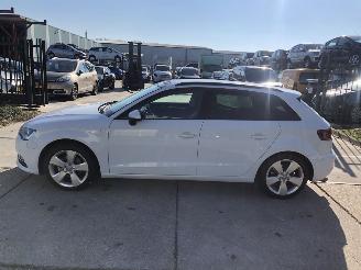damaged passenger cars Audi A3 14TFSI 90kW SB 2013/8
