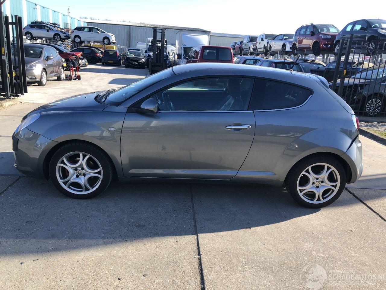 Alfa Romeo MiTo 13jtd E5, Leer, Navi