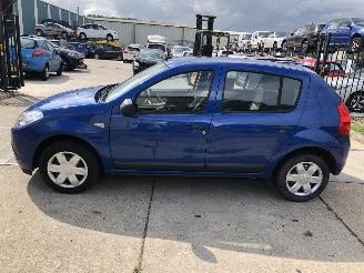uszkodzony samochody osobowe Dacia Sandero 12i E5 AIRCO 2010/10