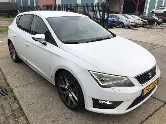 Seat Leon 14tsi 92kW E6 FR uitvoering picture 3