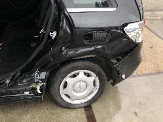 Mercedes B-klasse B180 Automaat E6 picture 14