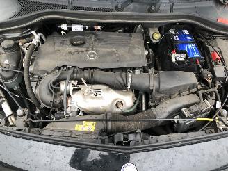 Mercedes B-klasse B180 Automaat E6 picture 12