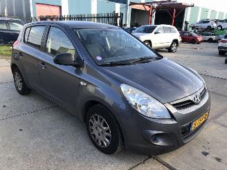 Hyundai I-20 12i 59kW E5 Airco picture 3