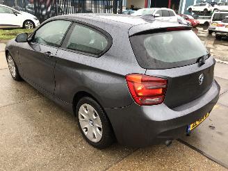 BMW 1-serie 114i 75kW E5 picture 5