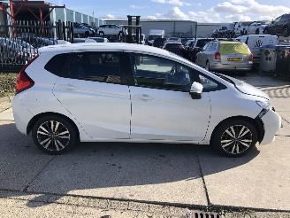 uszkodzony samochody osobowe Honda Jazz 1.3i 75kW E6 NAVI 2017/3