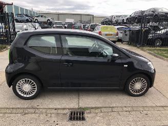 škoda osobní automobily Volkswagen Up! High Up! Blue Motion 2012/6