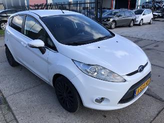 Ford Fiesta 14i 71kW 5 drs picture 3