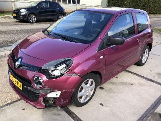 Renault Twingo 12i 16v Airco picture 2