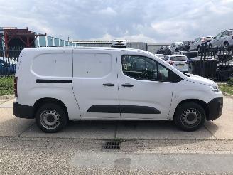 skadebil auto Citroën Berlingo L2 15hdi 96kW Automaat E6 2024/3