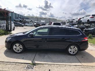 škoda osobní automobily Peugeot 308 1.6HDI 88kW E5 AIRCO, NAV, Pano, 2014/9
